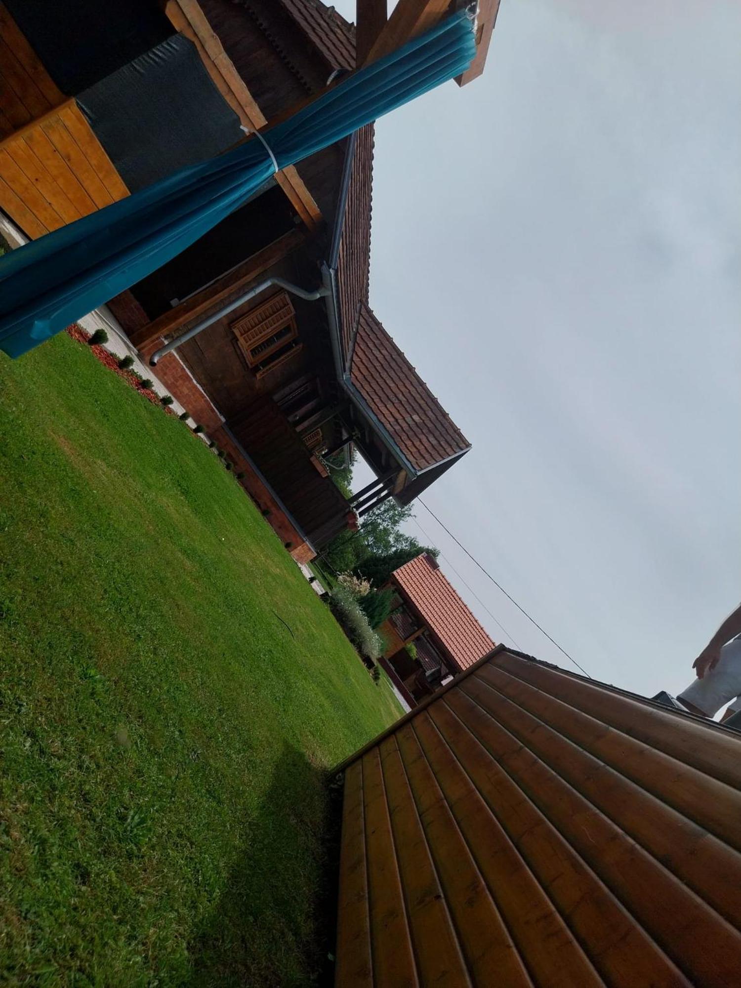Kuca Za Odmor Jopi I Mare Villa Topusko Ngoại thất bức ảnh