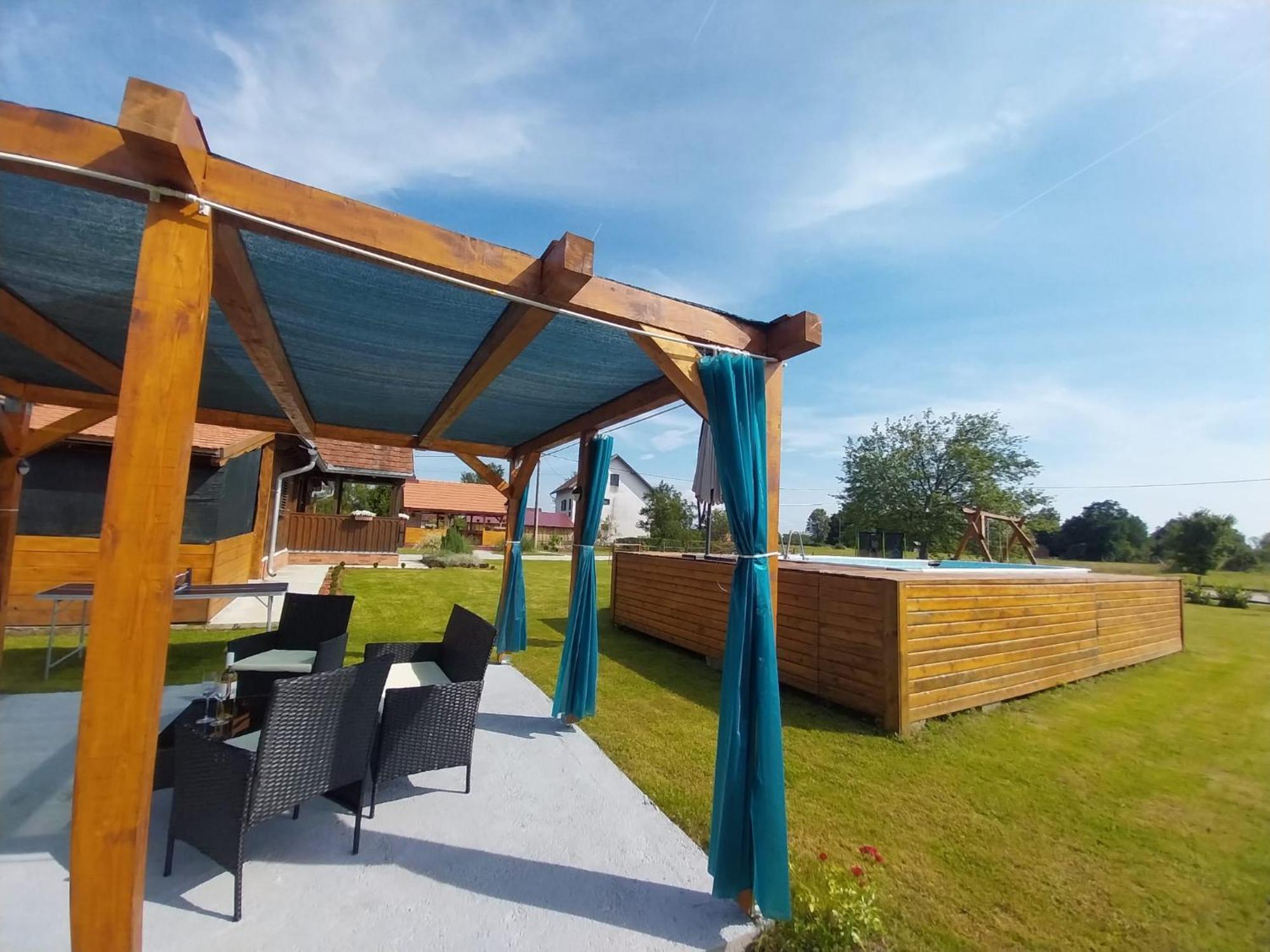 Kuca Za Odmor Jopi I Mare Villa Topusko Ngoại thất bức ảnh