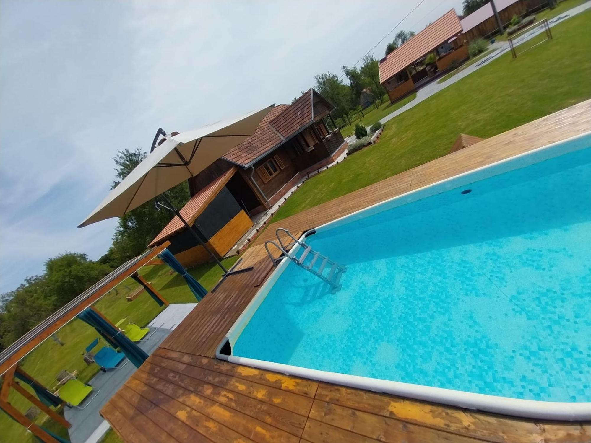 Kuca Za Odmor Jopi I Mare Villa Topusko Ngoại thất bức ảnh